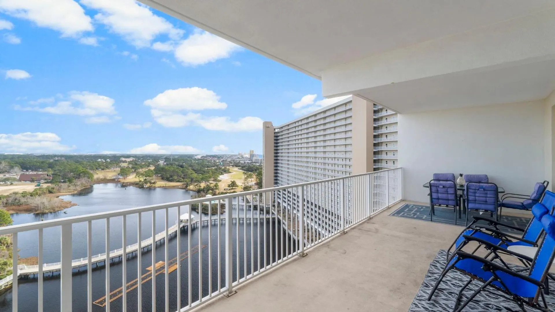 Laketown Wharf 1434 Panama City Beach Apartment
